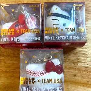 Hello Kitty Team USA Vinyl Keychain Series (Set of 3) New